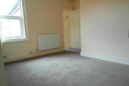 3 bedroom Terraced House to let in Belmont Road, Reading, Reading, RG30
