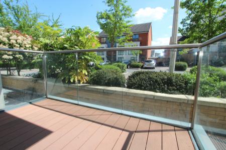 1 bedroom Flat to let in Drake Way, Kennet Island, Reading, RG2