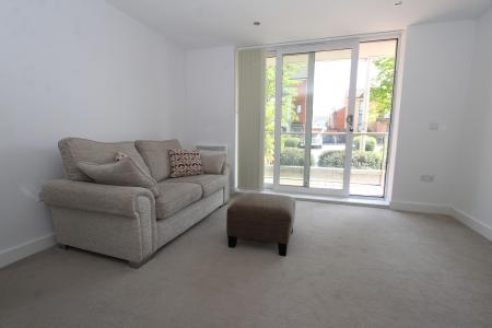 1 bedroom Flat to let in Drake Way, Kennet Island, Reading, RG2