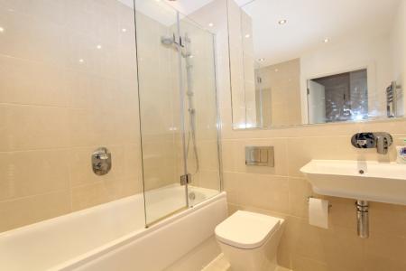 1 bedroom Flat to let in Drake Way, Kennet Island, Reading, RG2