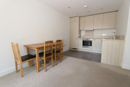 1 bedroom Flat to let in Drake Way, Kennet Island, Reading, RG2