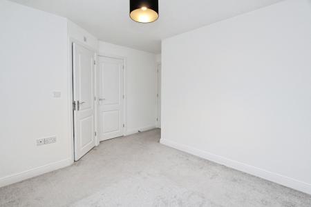 3 bedroom Terraced House for sale in Hilltop Gardens, Reading, Spencers Wood, RG7