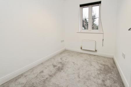 3 bedroom Terraced House for sale in Hilltop Gardens, Reading, Spencers Wood, RG7