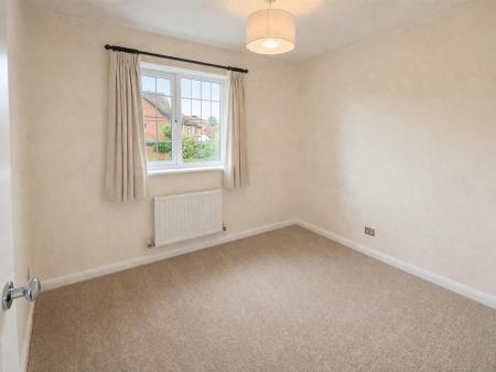 2 bedroom Flat to let in Kilburn Close, Calcot, Reading, RG31