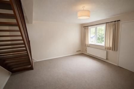 2 bedroom Flat to let in Kilburn Close, Calcot, Reading, RG31