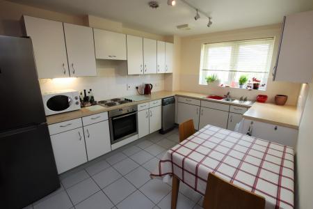 2 bedroom Flat to let in Blakes Quay, Gas Works Road, Reading, RG1