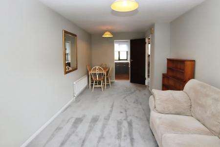 1 bedroom Flat for sale in St Pauls Court, Reading, RG1
