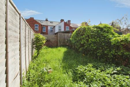 2 bedroom Terraced House for sale in Cranbury Road, Reading, RG30