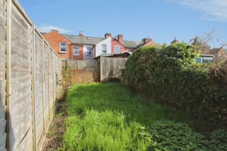 2 bedroom Terraced House for sale in Cranbury Road, Reading, RG30
