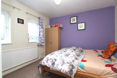 2 bedroom Terraced House to let in St Giles Close, Reading, RG1