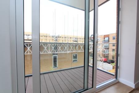 1 bedroom Flat to let in Bedwyn Mews, Kennet Island, Reading, RG2