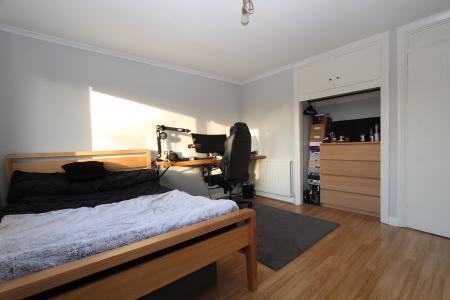 2 bedroom Flat to let in Liebenrood Road, Reading, RG30