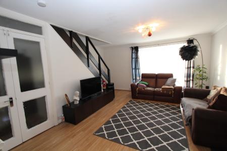 2 bedroom Flat to let in Liebenrood Road, Reading, RG30