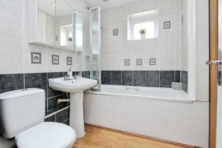 1 bedroom Flat to let in Norwood Road, Reading, RG1