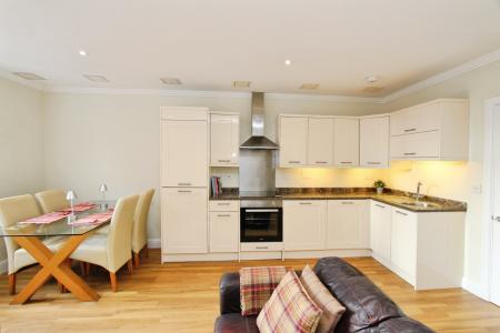 2 bedroom Flat to let in London Street, Reading, RG1