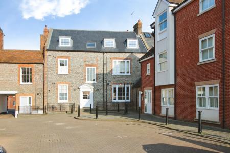 2 bedroom Flat to let in London Street, Reading, RG1