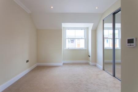 2 bedroom Flat for sale in London Street, Reading, RG1