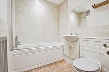 2 bedroom Flat for sale in Denefield Gardens, Tilehurst, RG31