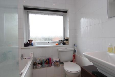 1 bedroom Flat to let in Southcote Road, Reading, RG30