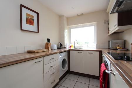 1 bedroom Flat to let in Southcote Road, Reading, RG30