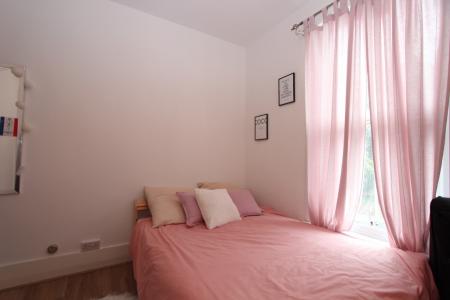 1 bedroom Flat to let in South Street, Reading, RG1
