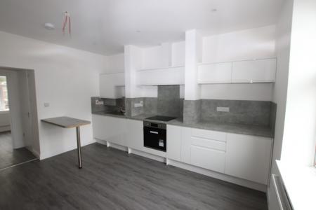 1 bedroom Flat to let in Queens Road, Reading, RG1