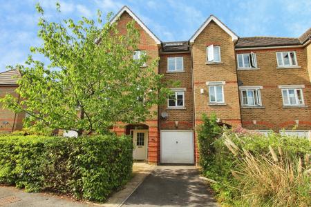 Cintra Close, Reading, RG2