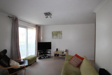 1 bedroom Flat to let in Narromine Drive, Calcot, Reading, RG31
