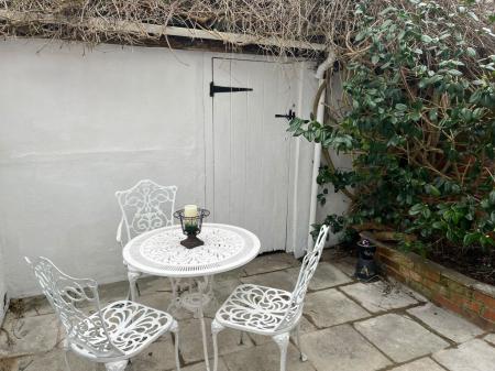 1 bedroom Terraced House to let in West Street, Henley-on-Thames, Reading, RG9