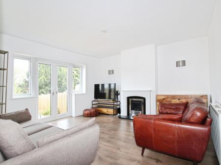2 bedroom Maisonette to let in Rydal Avenue, Tilehurst, Reading, RG30