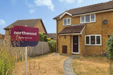 2 bedroom Cluster house for sale in Kilburn Close, Calcot, RG31