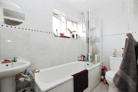 3 bedroom Semi-detached house for sale in Sharnwood Drive, Calcot, RG31