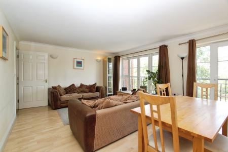 2 bedroom Flat to let in Katesgrove Lane, Reading, RG1