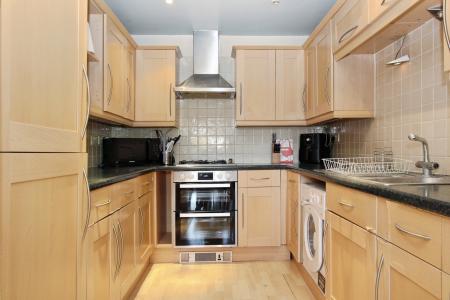 2 bedroom Flat to let in Katesgrove Lane, Reading, RG1