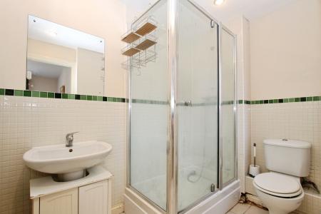 2 bedroom Flat to let in Katesgrove Lane, Reading, RG1
