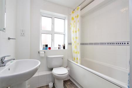1 bedroom Flat to let in South Street, Reading, RG1