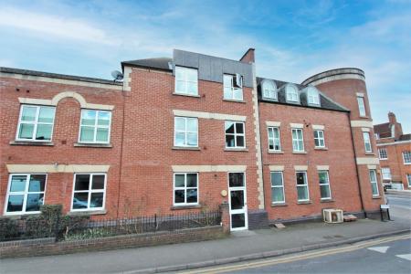 1 bedroom Flat to let in South Street, Reading, RG1