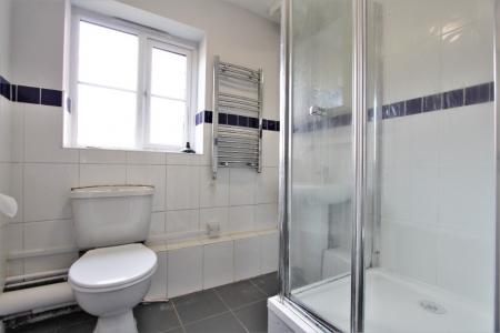 2 bedroom Flat to let in Rembrandt Way, Reading, Reading, RG1
