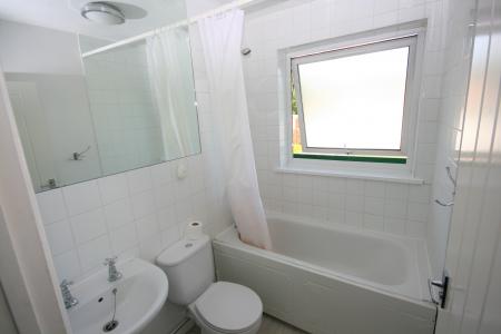 1 bedroom Studio flat to let in Hamilton Road, Reading, RG1