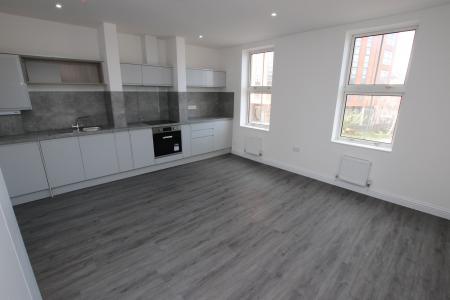 1 bedroom Flat to let in Queens Road, Reading, RG1