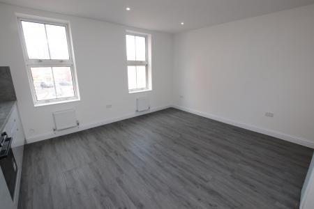 1 bedroom Flat to let in Queens Road, Reading, RG1