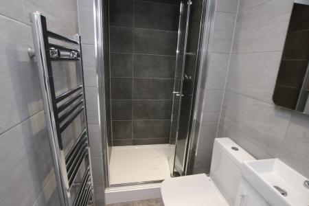 1 bedroom Flat to let in Queens Road, Reading, RG1