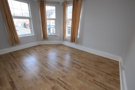 2 bedroom Flat to let in Prospect Street, Caversham, Reading, RG4