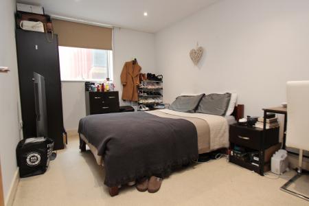 1 bedroom Flat for sale in Merchants Place, Reading, RG1