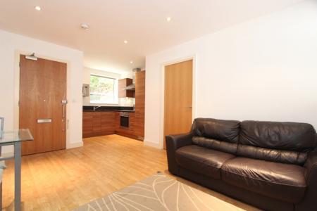1 bedroom Flat to let in Merchants Place, Reading, RG1