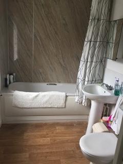 2 bedroom Flat to let in Temple Place, Reading, RG1