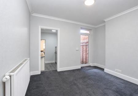 3 bedroom Terraced House to let in Belmont Road, Reading, RG30