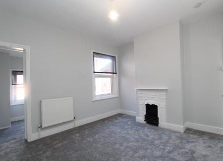 3 bedroom Terraced House to let in Belmont Road, Reading, RG30