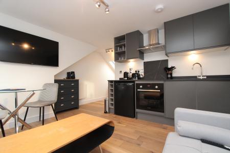 1 bedroom Flat to let in Field Road, Reading, Reading, RG1