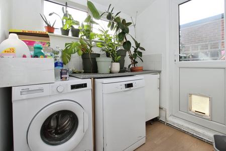 2 bedroom Terraced House for sale in Filey Road, Reading, RG1